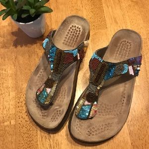 White Mountain “Corsica” beaded leather sandals 8M